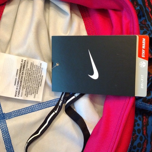 NWT Nike Dri-Fit Racer Leopard Print Capri Leggings, Size XS, Blue/Pink/Black - Picture 5 of 9